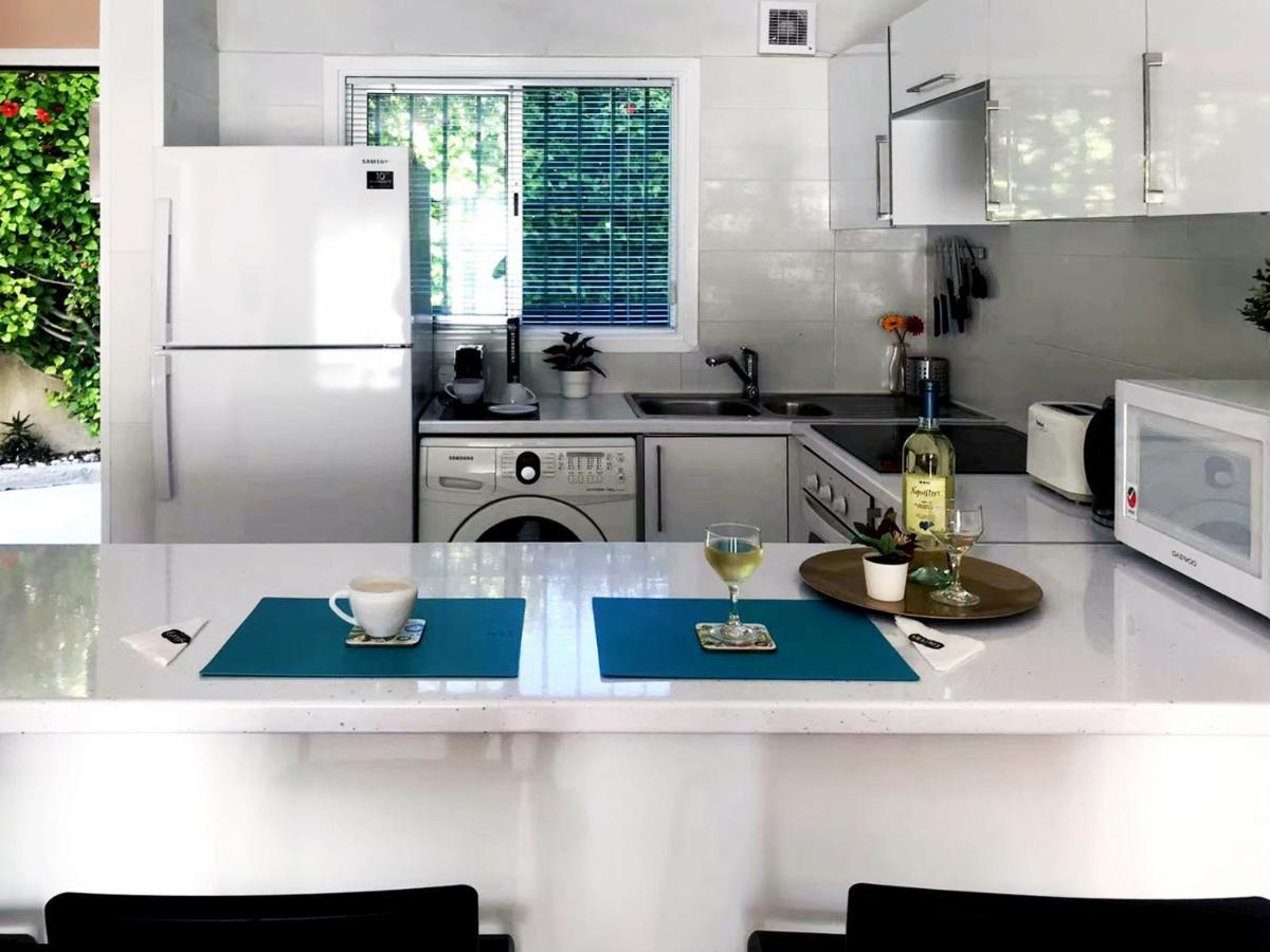 Seaside Maisonette 200M From Sea Paphos Exterior photo