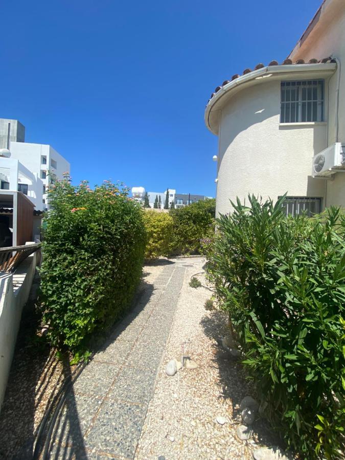 Seaside Maisonette 200M From Sea Paphos Exterior photo