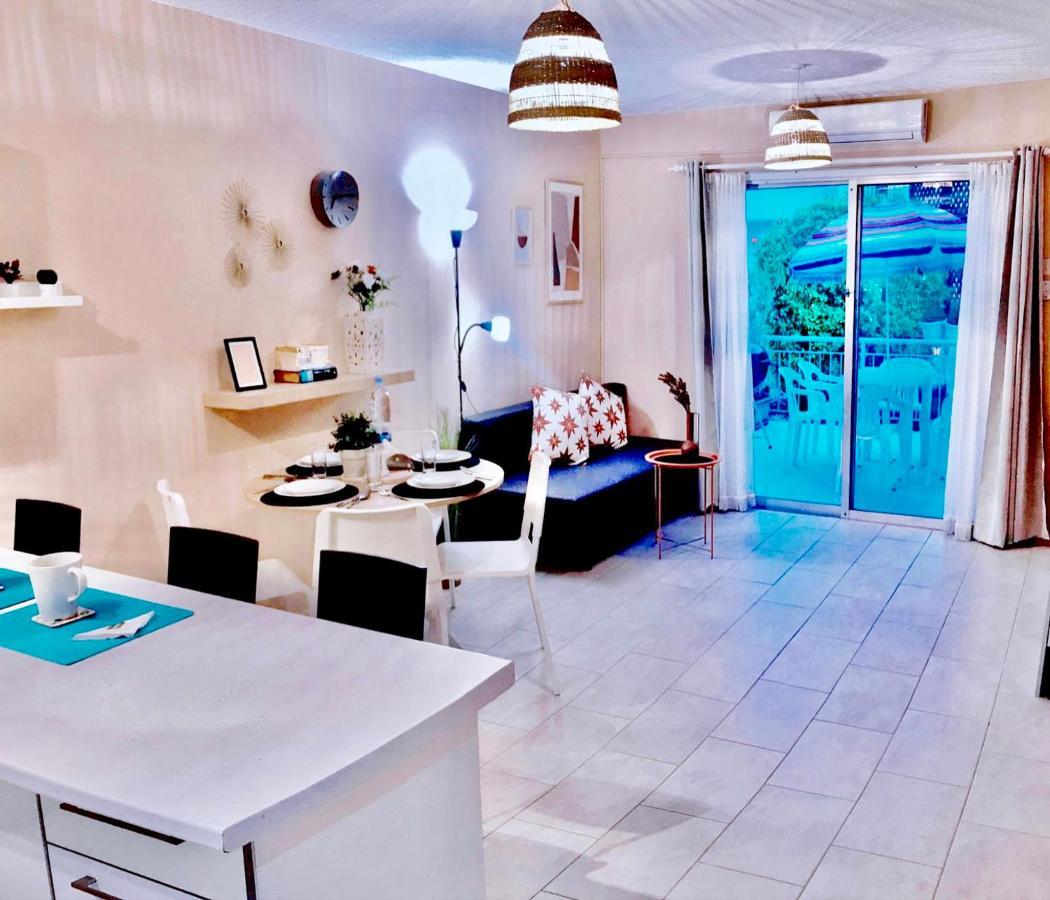 Seaside Maisonette 200M From Sea Paphos Exterior photo